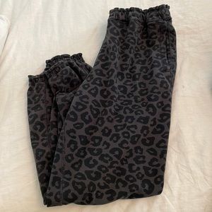 CHEETAH SWEATPANTS
